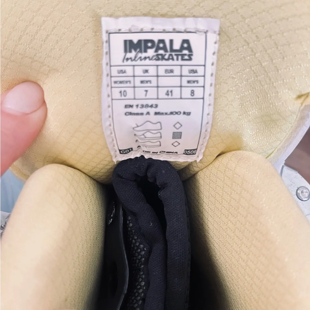 Impala Light Blue Rollerblades with Yellow Laces Size 10 - Picture 5 of 5